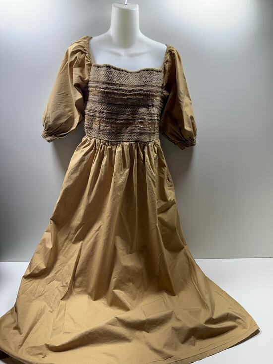 Old Navy Dresses & Skirts - Old Navy Women’s Sz L Midi Dress Tan Puff Sleeve Smocked Cottage Core Peasant